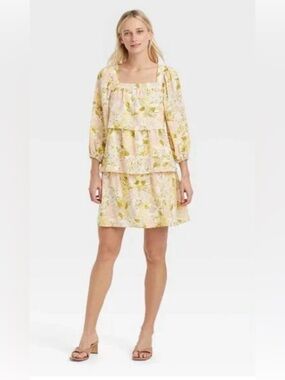 Who What Wear Sz S, Floral Tiered Square-Neck Mini Dress, Light Pink and Yellow.